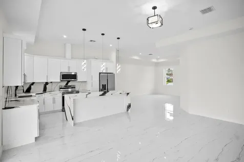 2886 Grant Avenue Palm Bay FL 32909