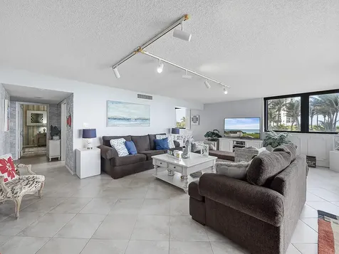 5380 N Ocean Drive Singer Island FL 33404
