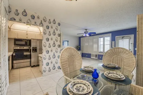 81 Farnham D Deerfield Beach FL 33442