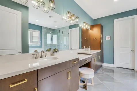 5021 Grandiflora Road Palm Beach Gardens FL 33418