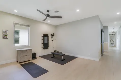 5021 Grandiflora Road Palm Beach Gardens FL 33418