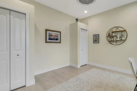 5021 Grandiflora Road Palm Beach Gardens FL 33418