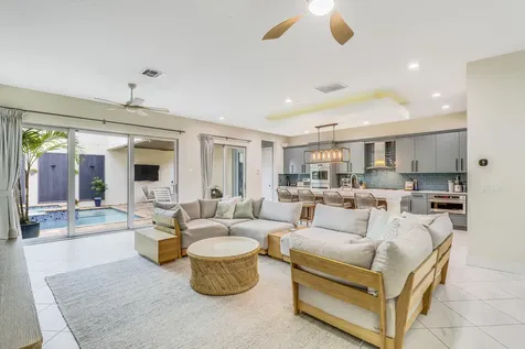 5021 Grandiflora Road Palm Beach Gardens FL 33418