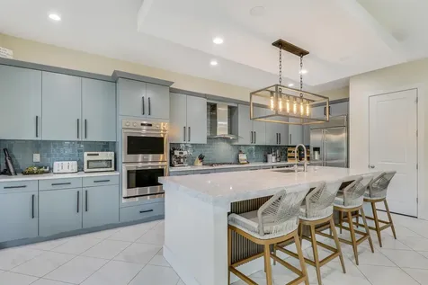 5021 Grandiflora Road Palm Beach Gardens FL 33418