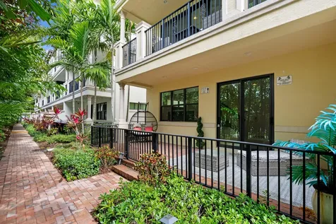 614 Windward Circle Boynton Beach FL 33435