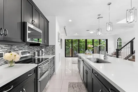 614 Windward Circle Boynton Beach FL 33435