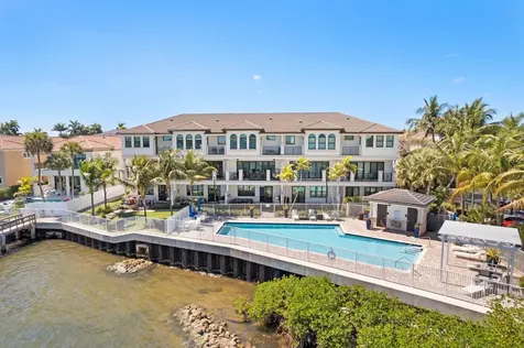 614 Windward Circle Boynton Beach FL 33435