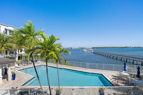614 Windward Circle Boynton Beach FL 33435