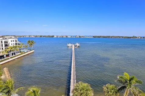 614 Windward Circle Boynton Beach FL 33435