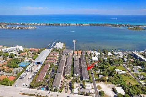614 Windward Circle Boynton Beach FL 33435