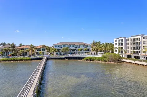 614 Windward Circle Boynton Beach FL 33435