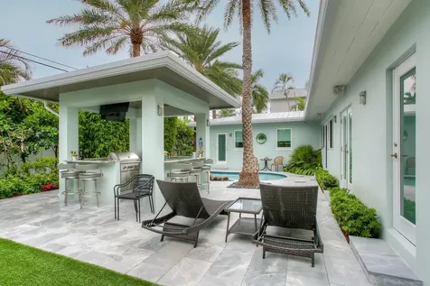 322 Nw 16th Street Delray Beach FL 33444