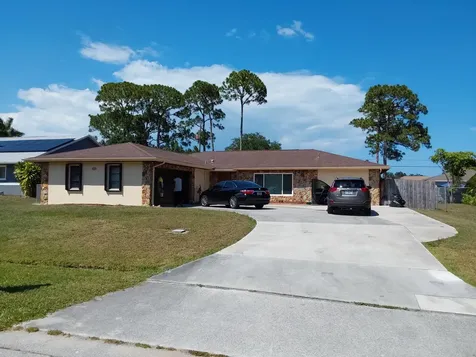 1179 Se Proctor Lane Port Saint Lucie FL 34953