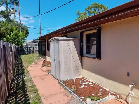 1179 Se Proctor Lane Port Saint Lucie FL 34953