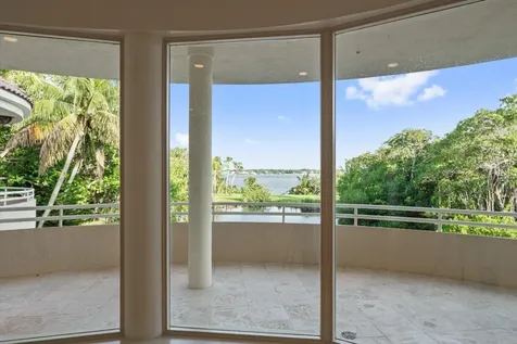 49 W High Point Road Sewalls Point FL 34996