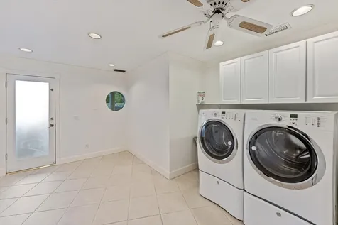 49 W High Point Road Sewalls Point FL 34996