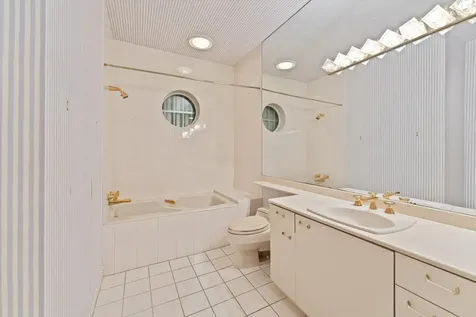 49 W High Point Road Sewalls Point FL 34996