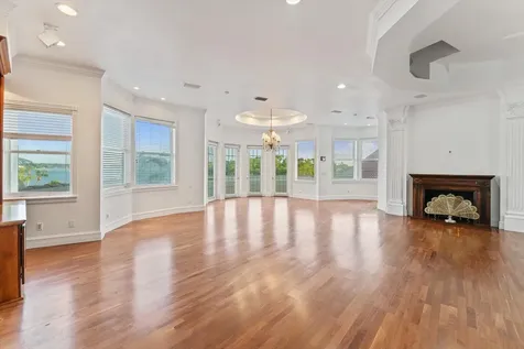 49 W High Point Road Sewalls Point FL 34996
