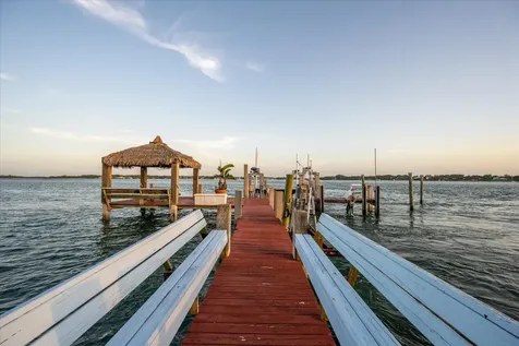 49 W High Point Road Sewalls Point FL 34996