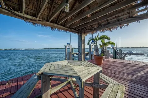49 W High Point Road Sewalls Point FL 34996