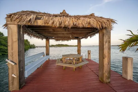 49 W High Point Road Sewalls Point FL 34996