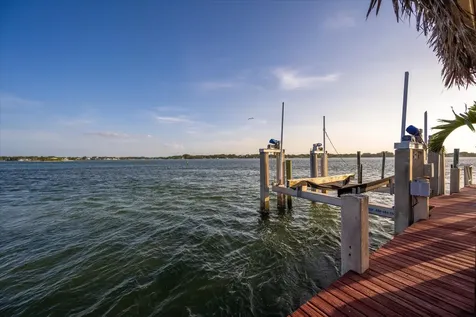 49 W High Point Road Sewalls Point FL 34996