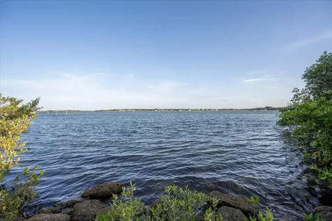 49 W High Point Road Sewalls Point FL 34996