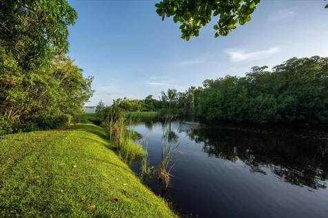 49 W High Point Road Sewalls Point FL 34996