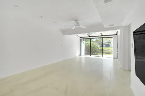 6370 Via Tierra Boca Raton FL 33433