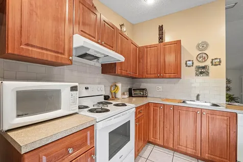 476 Lynbrook Court Royal Palm Beach FL 33411