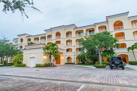 19 Harbour Isle Drive Fort Pierce FL 34949