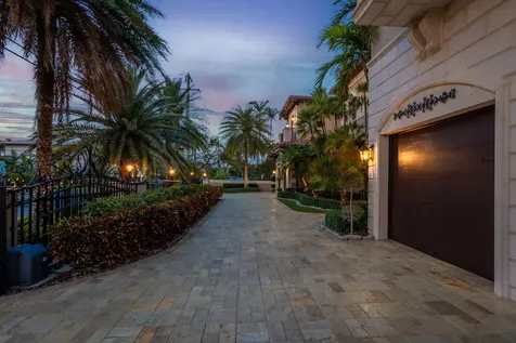 3870 Ne 31st Avenue Lighthouse Point FL 33064