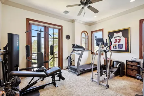 3870 Ne 31st Avenue Lighthouse Point FL 33064