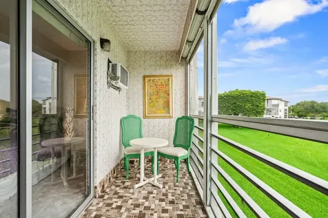 105 Brighton C Boca Raton FL 33434