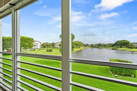 105 Brighton C Boca Raton FL 33434