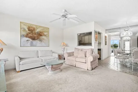 105 Brighton C Boca Raton FL 33434