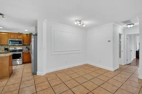 9667 Sunny Isle Circle Boca Raton FL 33428