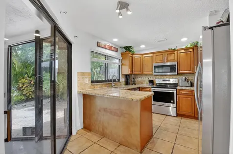 9667 Sunny Isle Circle Boca Raton FL 33428