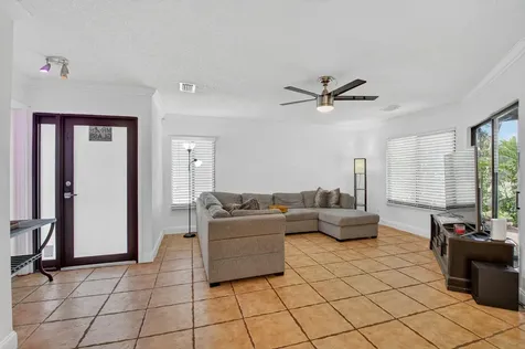 9667 Sunny Isle Circle Boca Raton FL 33428