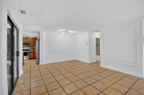 9667 Sunny Isle Circle Boca Raton FL 33428