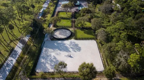 13529 E Citrus Drive Loxahatchee Groves FL 33470