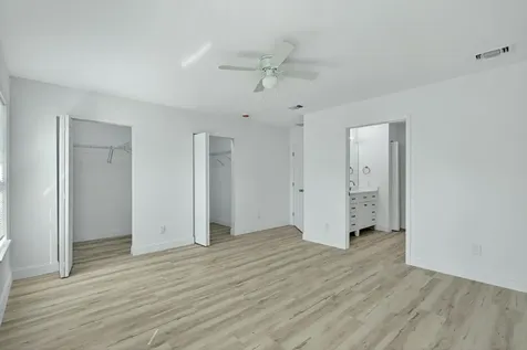 2205 S 33rd S Street Fort Pierce FL 34947