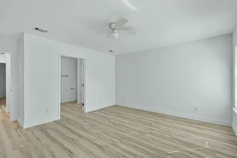 2205 S 33rd S Street Fort Pierce FL 34947