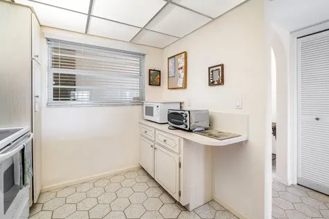 29 Yacht Club Drive North Palm Beach FL 33408