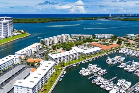 29 Yacht Club Drive North Palm Beach FL 33408