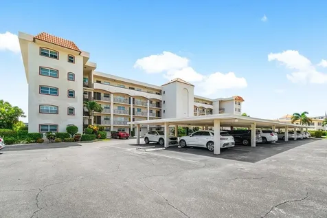29 Yacht Club Drive North Palm Beach FL 33408