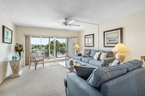 29 Yacht Club Drive North Palm Beach FL 33408
