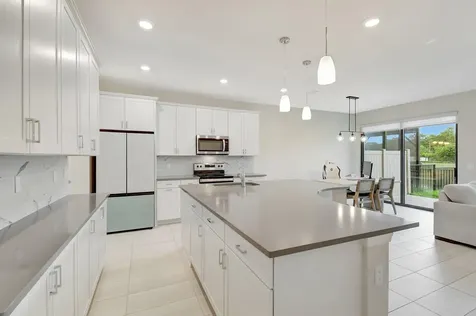 2138 Appleton Circle Oakland Park FL 33309