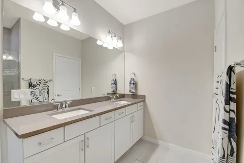2138 Appleton Circle Oakland Park FL 33309