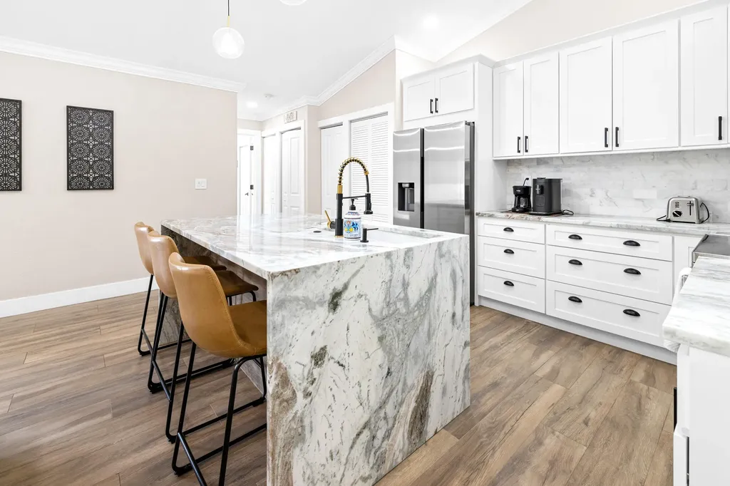 1672 Hawthorne Place Wellington FL 33414